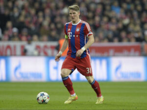 Schweinsteiger Masih Tanda Tanya