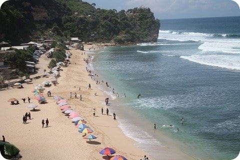 gambar pantai indrayanti